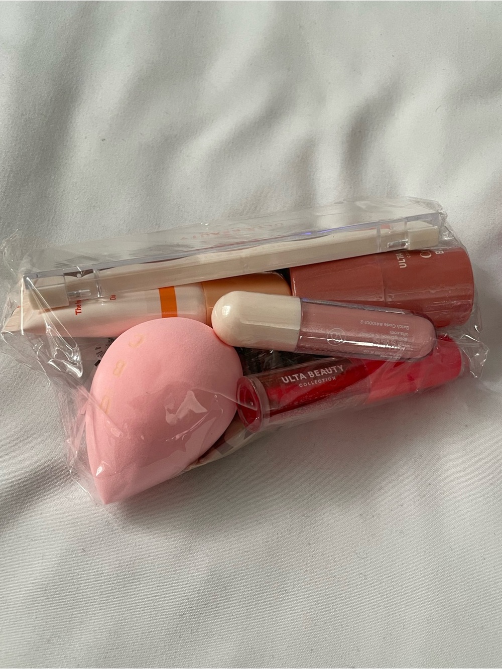 MakeUp Bundle - Picture 5 of 7
